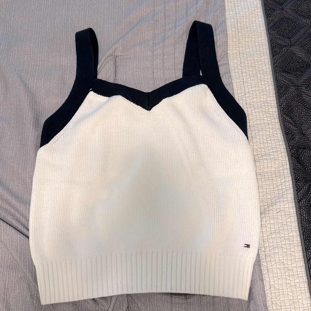 Tommy Hilfiger top